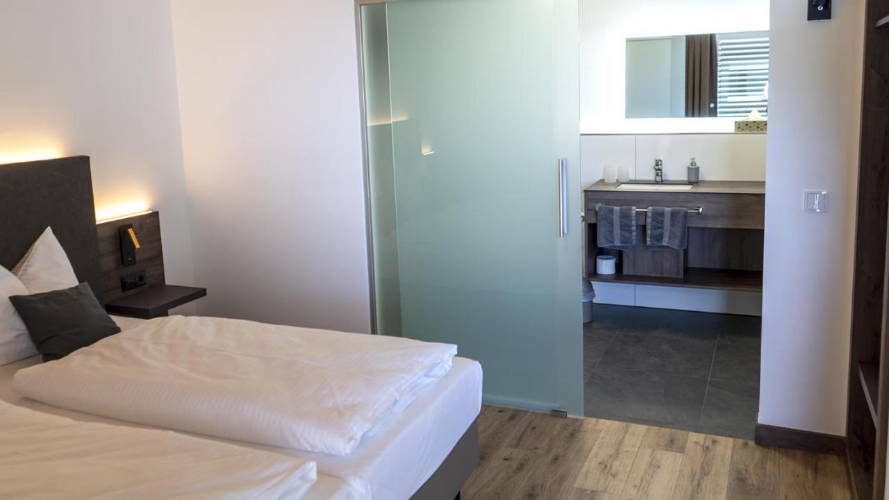 Hotel Kapelle 博登斯边的拉多夫采尔 外观 照片